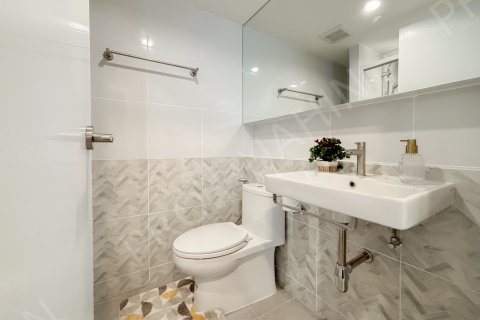Apartment in Hua Hin, Thailand 2 bedrooms № 194853 - photo 13