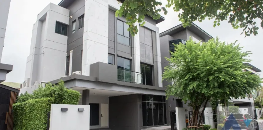Haus in Wang Thonglang, Bangkok, Thailand 3 Schlafzimmer № 216886
