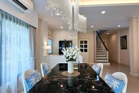 Haus in Prawet, Bangkok, Thailand 4 Schlafzimmer № 216889 - Foto 11
