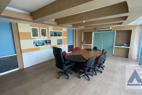 Gewerbeimmobilie in Bang Kapi, Bangkok, Thailand 1500 m2 № 216888 - Foto 4