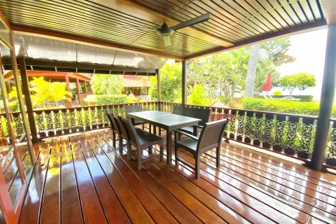 House in Ko Samui, Thailand 4 bedrooms № 135120 - photo 7