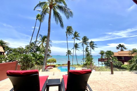 House in Ko Samui, Thailand 4 bedrooms № 135120 - photo 1