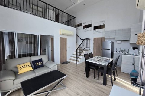 Кондоминиум с 2 спальнями в Пран Бури, Таиланд № 114876 - фото 1