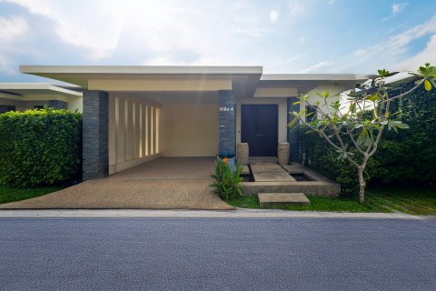Villa in Phuket, Thailand 3 bedrooms № 171769