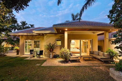 Maison à Pattaya, Thaïlande 6 chambres № 171768 - photo 12