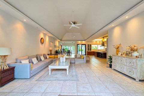 Maison à Pattaya, Thaïlande 6 chambres № 171768 - photo 20