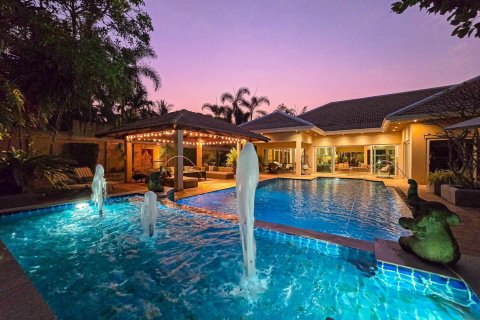 Maison à Pattaya, Thaïlande 6 chambres № 171768 - photo 27