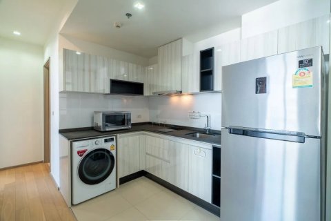 Condo à Khlong Toei, Bangkok, Thaïlande, 2 chambres № 171767 - photo 5