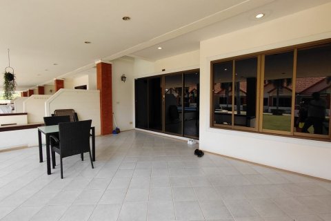 Townhouse in Hua Hin, Thailand 3 bedrooms № 171770 - photo 10