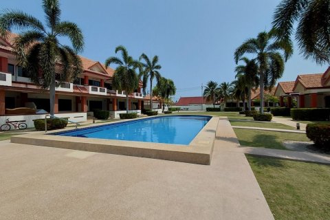 Townhouse in Hua Hin, Thailand 3 bedrooms № 171770 - photo 4
