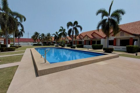 Townhouse in Hua Hin, Thailand 3 bedrooms № 171770 - photo 7