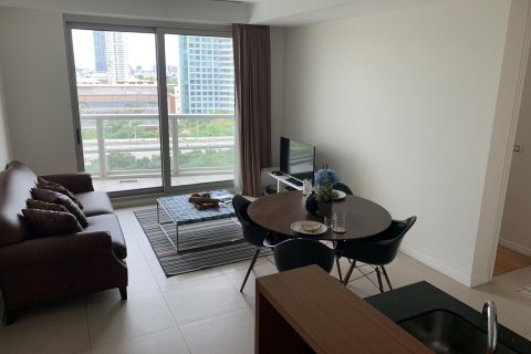 Condo in Khlong San, Bangkok, Thailand, 2 bedrooms  № 138230 - photo 1