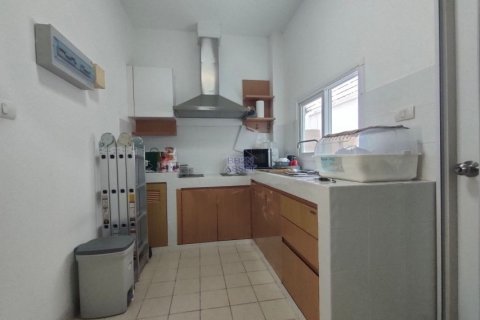 House in Nonthaburi, Thailand 3 bedrooms № 138231 - photo 2