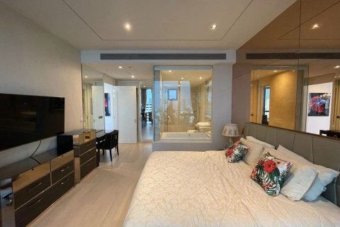 Condo in Watthana, Bangkok, Thailand, 2 bedrooms  № 148312 - photo 4