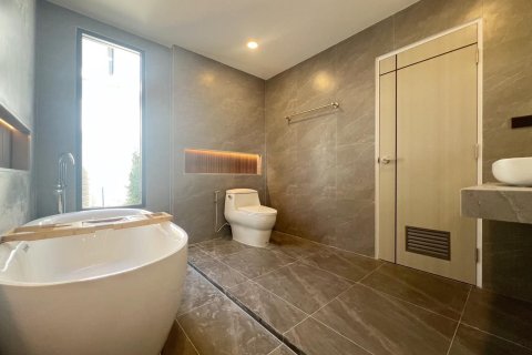 House in Phuket, Thailand 4 bedrooms № 159239 - photo 19