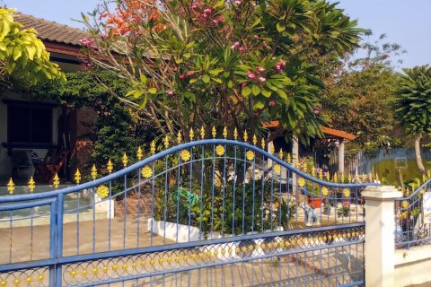 Maison à Uthai Thani, Thaïlande 3 chambres № 139027 - photo 1