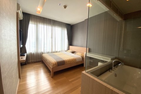 Кондоминиум с 2 спальнями в Клонг Тоэй, Бангкок, Таиланд № 148243 - фото 3