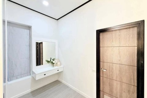 House in Pattaya, Thailand 6 bedrooms № 144803 - photo 14