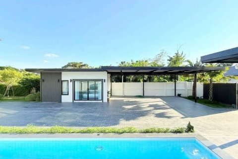 House in Pattaya, Thailand 6 bedrooms № 144803 - photo 8