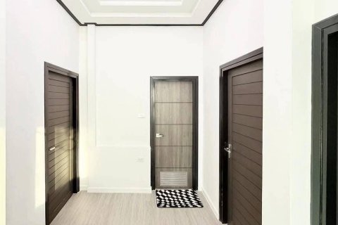 House in Pattaya, Thailand 6 bedrooms № 144803 - photo 11