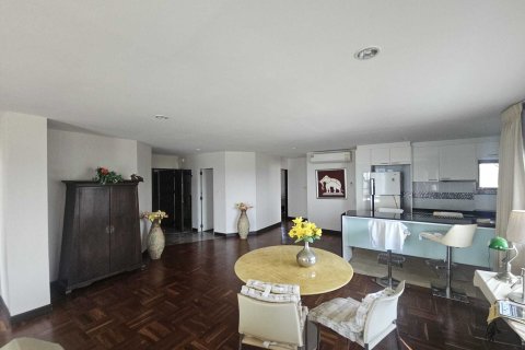 Condo in Pattaya, Thailand, 3 bedrooms № 169143 - photo 4