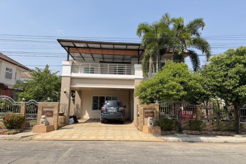 House in Khon Kaen, Thailand 3 bedrooms № 169146