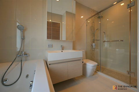 Condo in Bangkok, Thailand, 2 bedrooms  № 184820 - photo 4