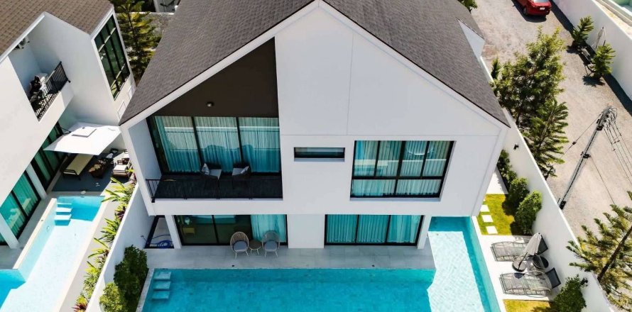 Villa in Phuket, Thailand 4 bedrooms № 173790