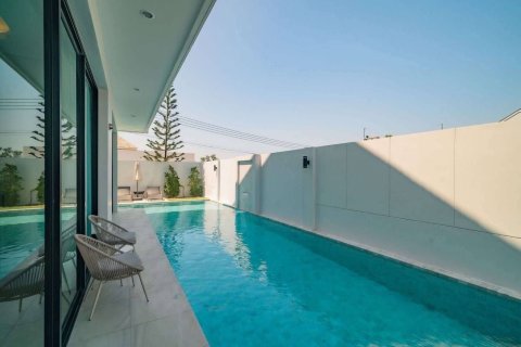 Villa in Phuket, Thailand 4 bedrooms № 173790 - photo 14