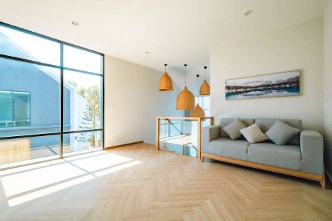 Villa in Phuket, Thailand 4 bedrooms № 173790 - photo 12