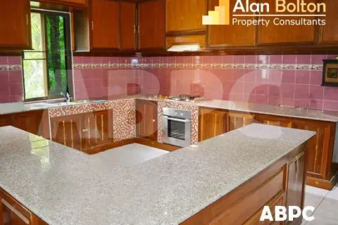 Casa de 3 dormitorios en Pattaya, Tailandia № 212118 - foto 4