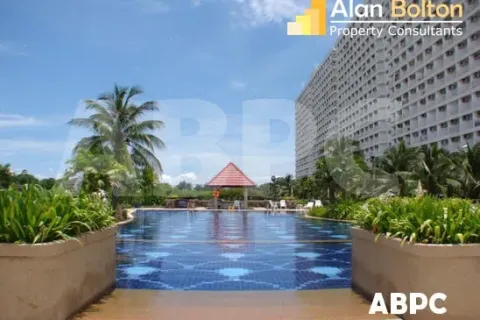 Condominio de 2 dormitorios en Jomtien Beach, Pattaya, Tailandia № 212120 - foto 2