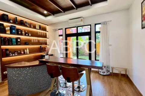 Casa de 3 dormitorios en Pattaya, Tailandia № 212114 - foto 8