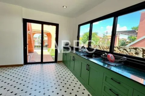 Casa de 3 dormitorios en Pattaya, Tailandia № 212114 - foto 9