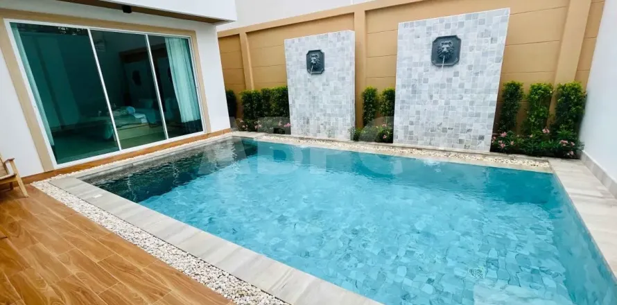 Casa de 3 dormitorios en Pattaya, Tailandia № 212117