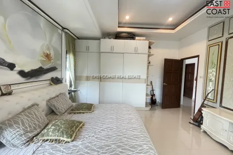 Casa de 3 dormitorios en Pattaya, Tailandia № 212308 - foto 29