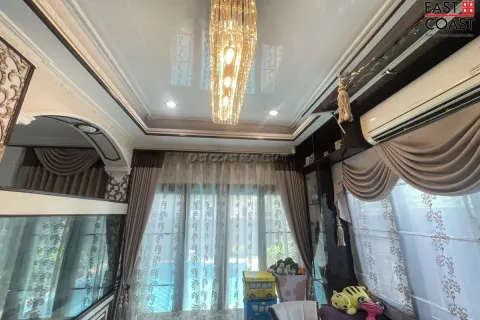 Casa de 3 dormitorios en Pattaya, Tailandia № 212308 - foto 13