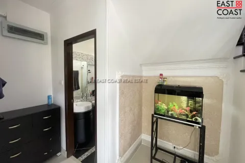 Casa de 3 dormitorios en Pattaya, Tailandia № 212308 - foto 15