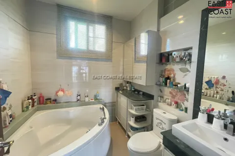 Casa de 3 dormitorios en Pattaya, Tailandia № 212308 - foto 17