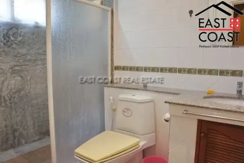 Casa de 3 dormitorios en Jomtien Beach, Pattaya, Tailandia № 212306 - foto 14