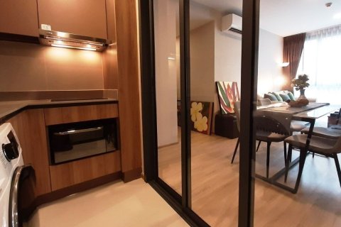 Condo in Watthana, Bangkok, Thailand, 2 bedrooms  № 158666 - photo 5