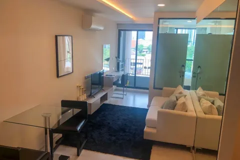 Studio in the Condo in Khlong Toei, Bangkok, Thailand  № 158665 - photo 2