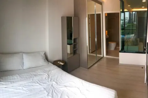 Studio in the Condo in Khlong Toei, Bangkok, Thailand  № 158665 - photo 7