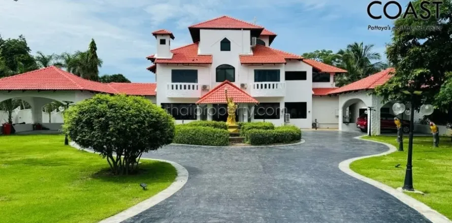 Casa de 8 dormitorios en Pattaya, Tailandia № 213403