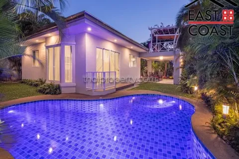 Casa de 3 dormitorios en Pattaya, Tailandia № 213409 - foto 2