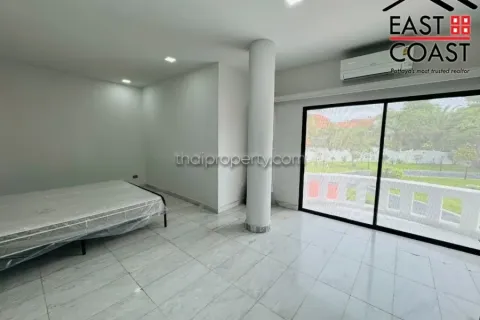 Casa de 8 dormitorios en Pattaya, Tailandia № 213404 - foto 8