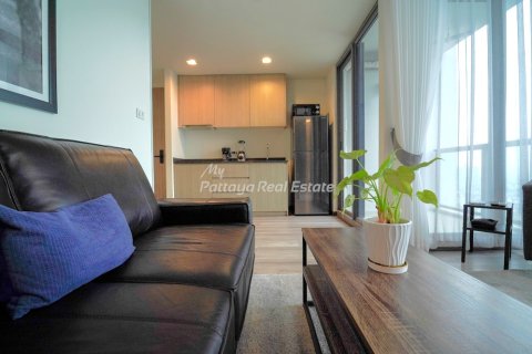 Condo in Bang Lamung, Thailand, 2 bedrooms № 154607 - photo 3