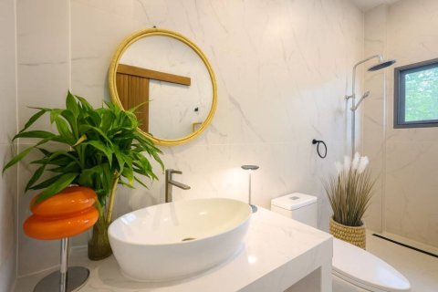 Villa in Surat Thani, Thailand 2 bedrooms № 154609 - photo 9