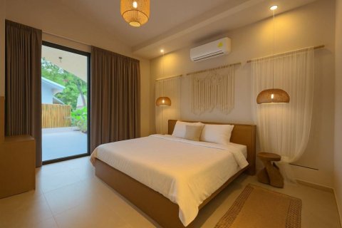 Villa in Surat Thani, Thailand 2 bedrooms № 154609 - photo 5