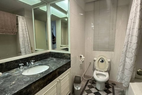 Кондоминиум с 2 спальнями в Кхлонг Сане, Бангкок, Таиланд № 154610 - фото 10